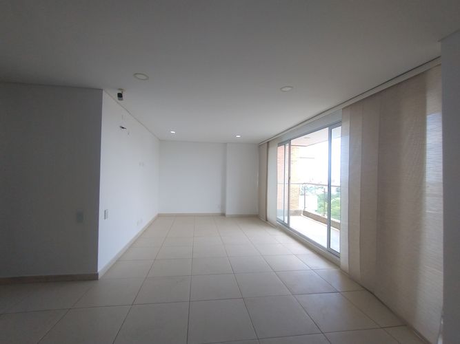 Apartamento de 3 alcobas en venta en Ciudad Jardin, Barranquilla, 114 m² · foto 2 de 22