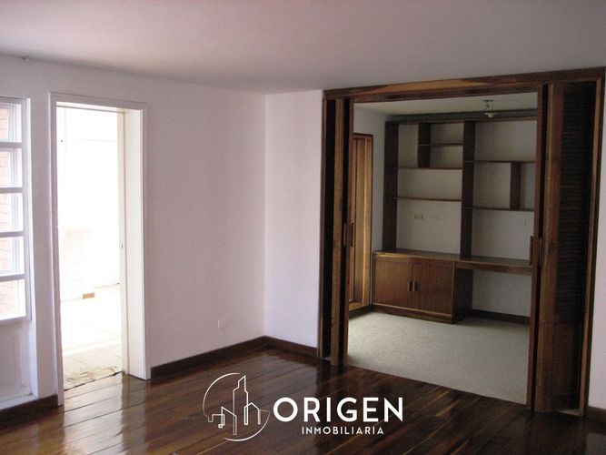 Casa de 5 alcobas en arriendo en Santa Barbara Occidental, Bogotá, 370 m² · foto 5 de 20