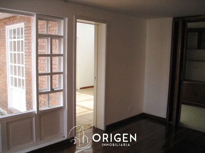 Casa de 5 alcobas en arriendo en Santa Barbara Occidental, Bogotá, 370 m² · foto 10 de 20