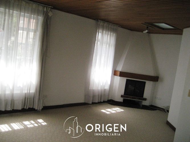 Casa de 5 alcobas en arriendo en Santa Barbara Occidental, Bogotá, 370 m² · foto 15 de 20