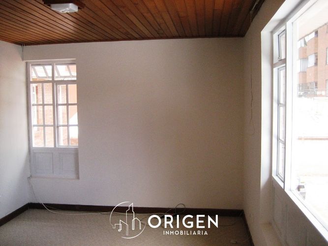 Casa de 5 alcobas en arriendo en Santa Barbara Occidental, Bogotá, 370 m² · foto 17 de 20