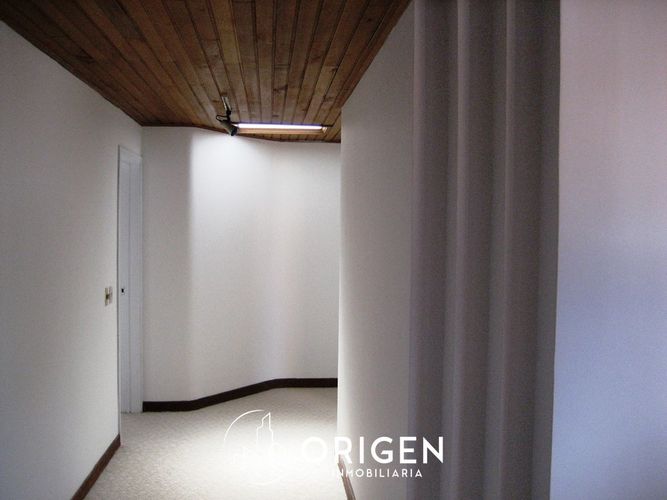 Casa de 5 alcobas en arriendo en Santa Barbara Occidental, Bogotá, 370 m² · foto 18 de 20