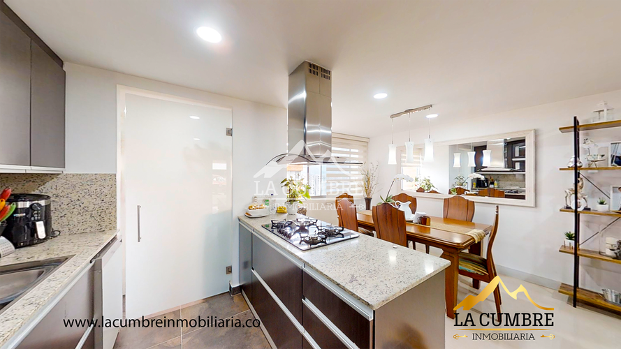 Casa de 3 alcobas en venta en Loma Del Esmeraldal, Envigado, 173 m² · foto 6 de 15