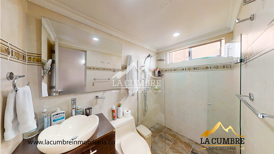 Casa de 3 alcobas en venta en Loma Del Esmeraldal, Envigado, 173 m² · foto 15 de 15