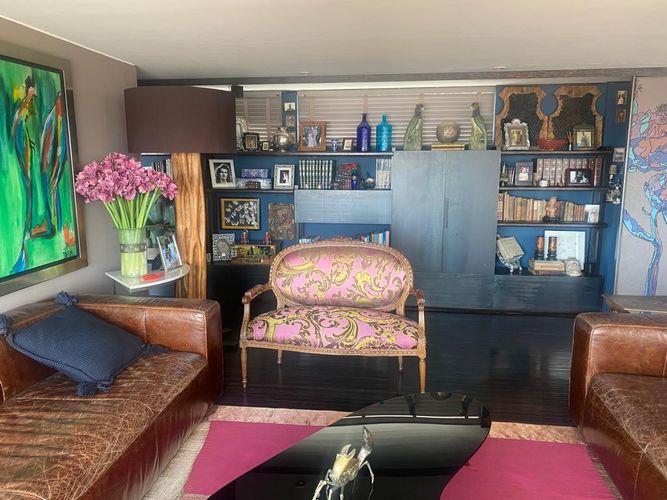 Apartamento de 1 alcoba en venta en Los Rosales, Bogotá, 114 m² · foto 9 de 11