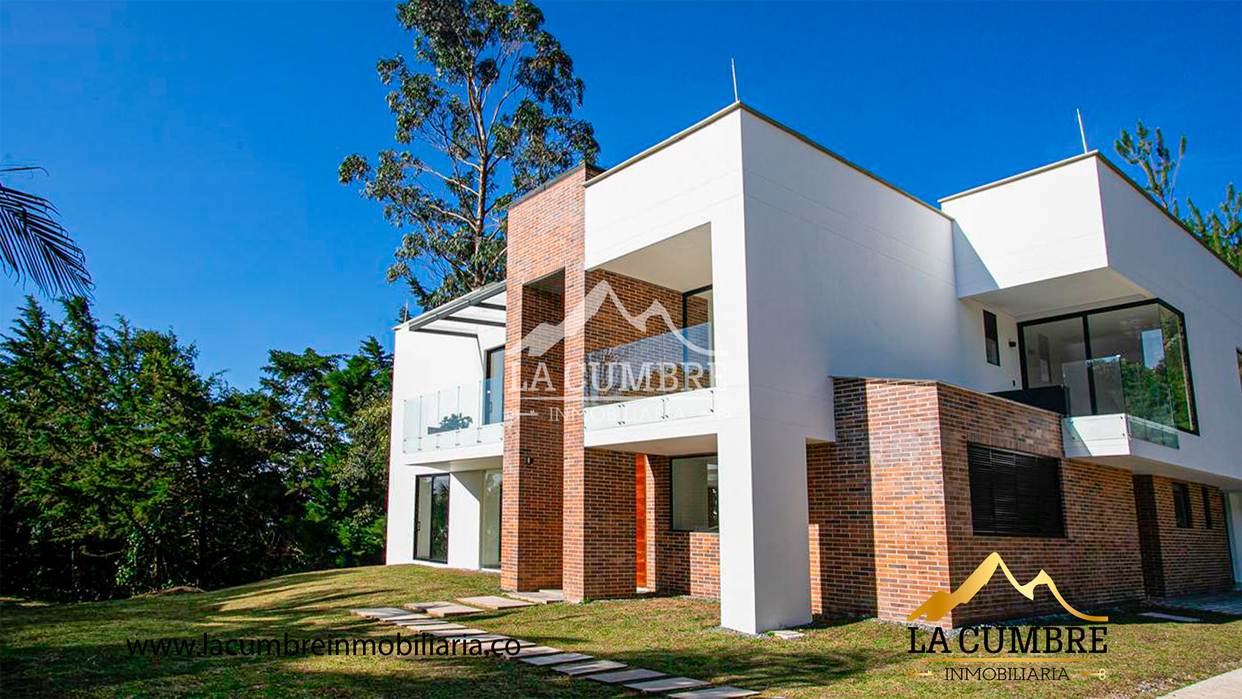 3BR House in Vía Las Palmas (450 m²)