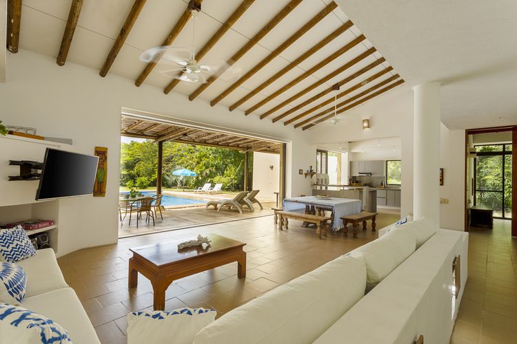 Casa de 3 alcobas en venta en Piamonte, Girardot, 400 m² · foto 7 de 24