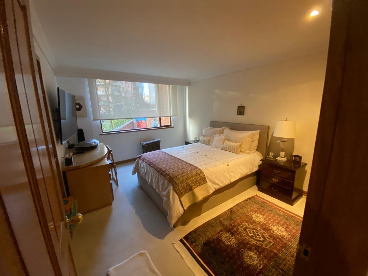 Apartamento en venta en Los Rosales, Bogotá · foto 10 de 21