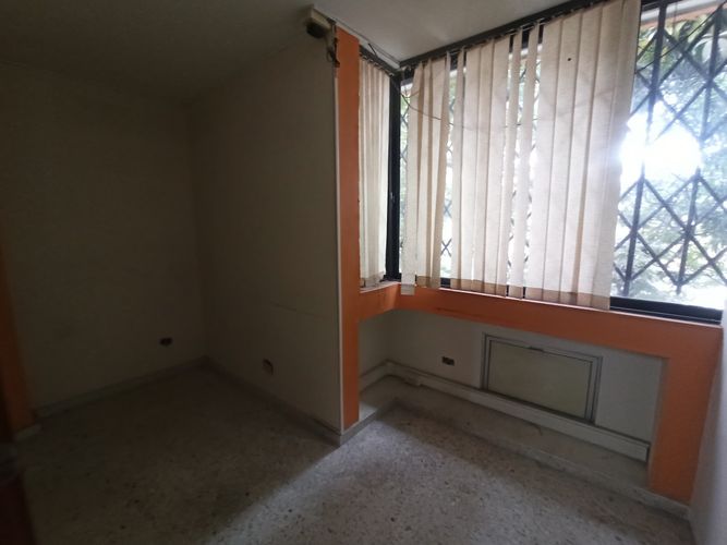 Edificio en arriendo en Aguacatal, Cali, 664 m² · foto 12 de 24