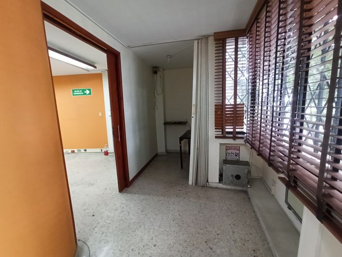 Edificio en arriendo en Aguacatal, Cali, 664 m² · foto 21 de 24