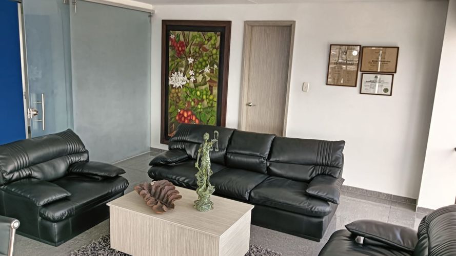 Oficina en venta en El Centro, Manizales, 254 m² · foto 6 de 24
