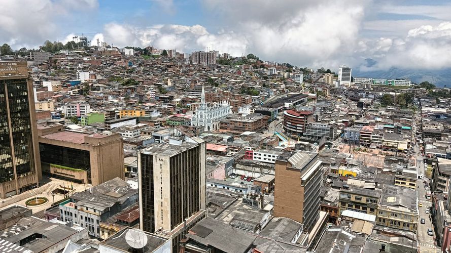 Oficina en venta en El Centro, Manizales, 254 m² · foto 7 de 24