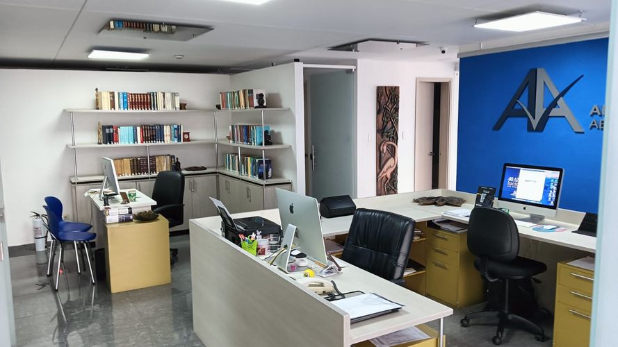 Oficina en venta en El Centro, Manizales, 254 m² · foto 21 de 24