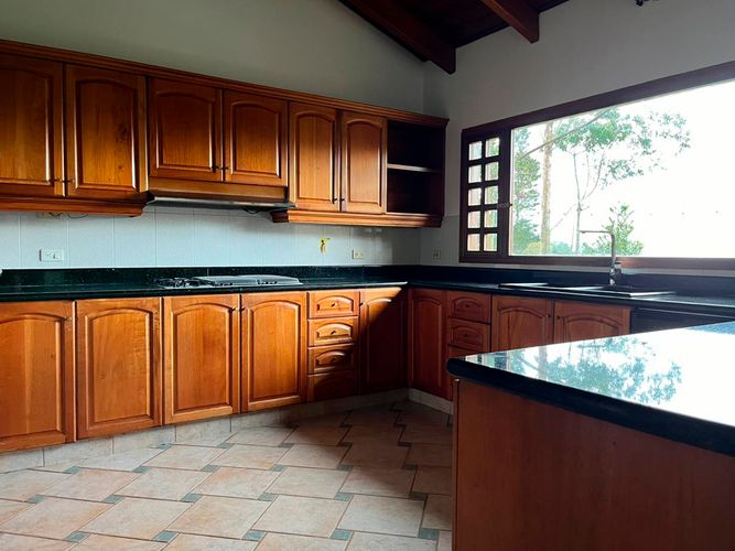 Casa de 3 alcobas en venta en Escobero, Envigado, 588 m² · foto 9 de 20