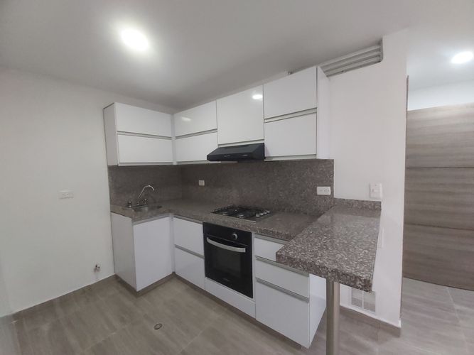 Casa de 2 alcobas en venta en Cabecera Del Llano, Bucaramanga, 180 m² · foto 12 de 24