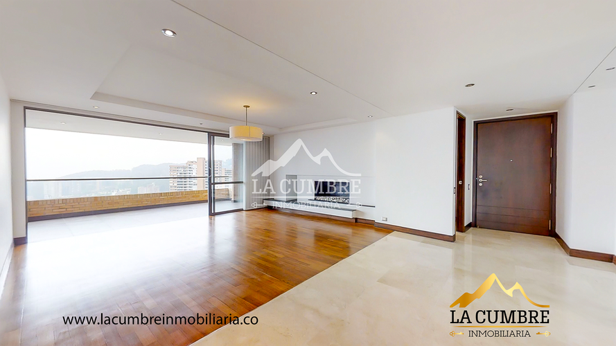 Apartamento de 3 alcobas en arriendo en El Tesoro, Medellín, 274 m² · foto 2 de 18