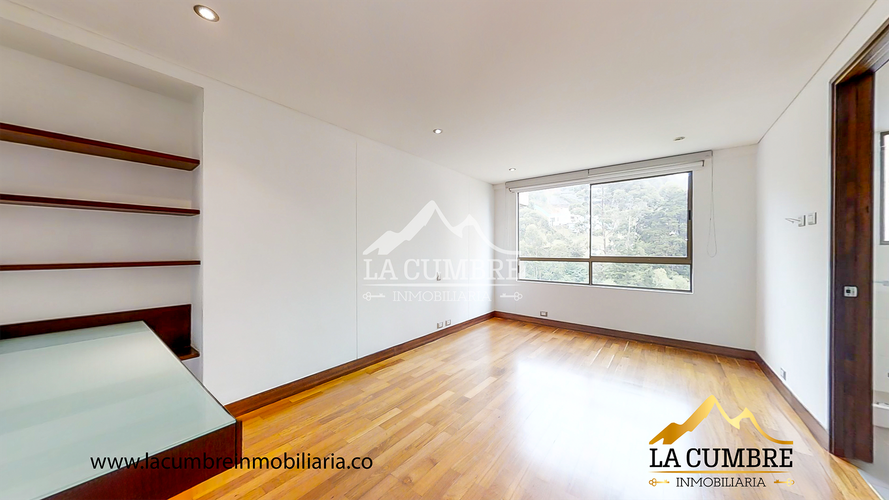 Apartamento de 3 alcobas en arriendo en El Tesoro, Medellín, 274 m² · foto 8 de 18