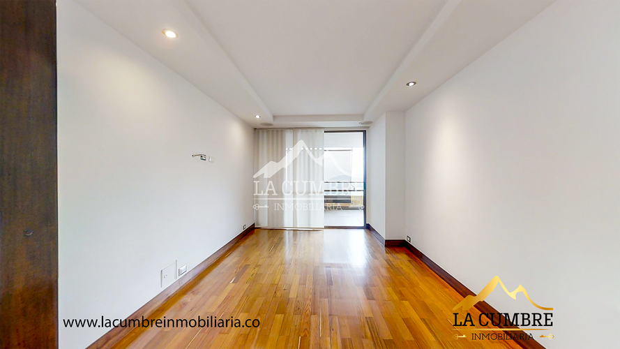Apartamento de 3 alcobas en arriendo en El Tesoro, Medellín, 274 m² · foto 15 de 18