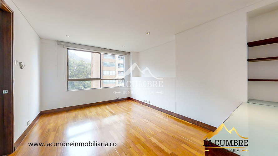 Apartamento de 3 alcobas en arriendo en El Tesoro, Medellín, 274 m² · foto 17 de 18