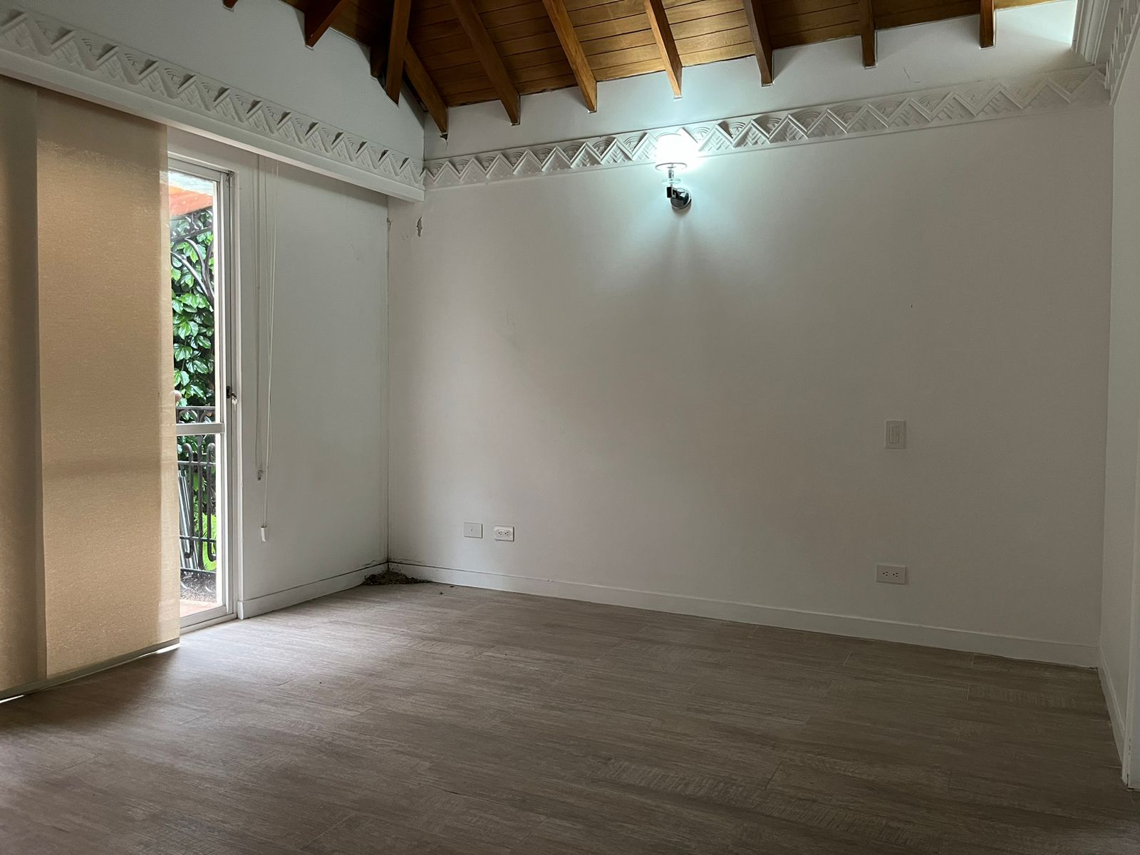 Casa en arriendo en El Poblado, Medellín · foto 8 de 20