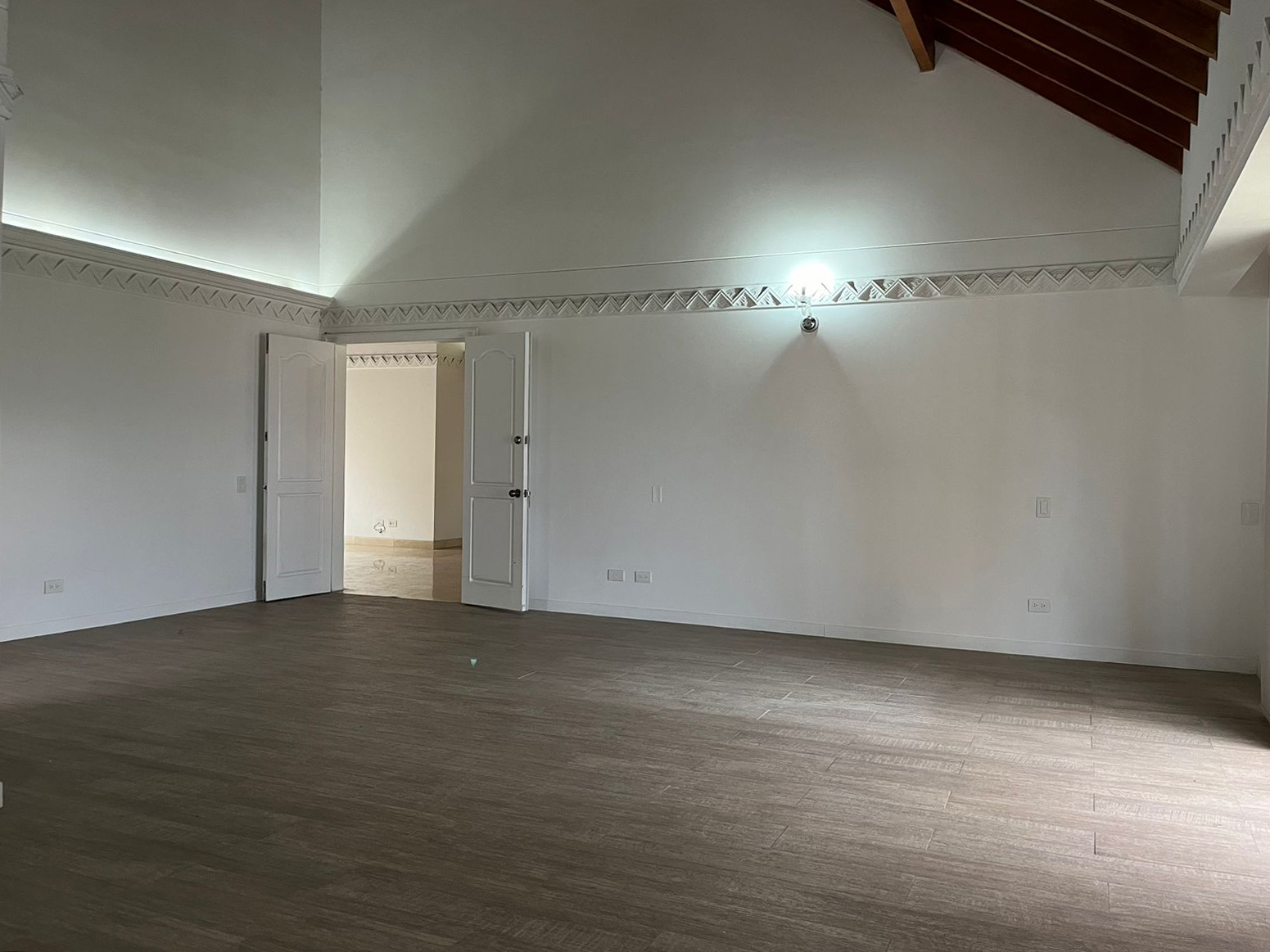 Casa en arriendo en El Poblado, Medellín · foto 12 de 20