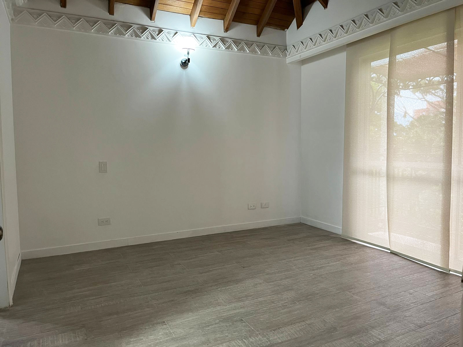 Casa en arriendo en El Poblado, Medellín · foto 14 de 20