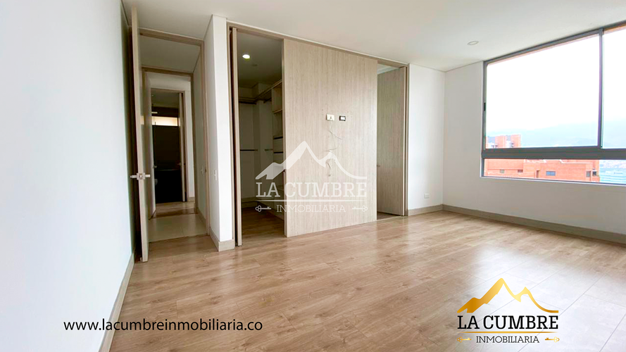 Apartamento de 3 alcobas en arriendo en Castropol, Medellín, 130 m² · foto 9 de 13