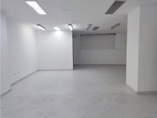 Local en venta en Los Naranjos, Itagüí, 98 m² · foto 3 de 10