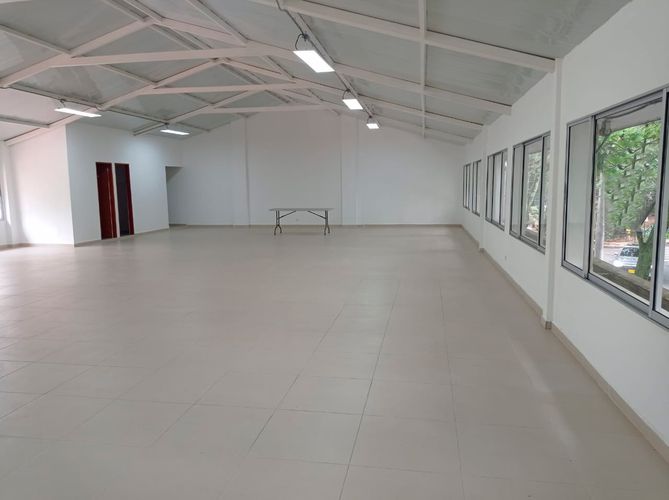 Oficina en arriendo en El Poblado, Medellín, 230 m² · foto 5 de 13
