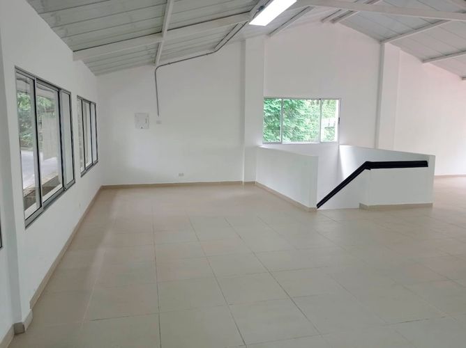 Oficina en arriendo en El Poblado, Medellín, 230 m² · foto 9 de 13