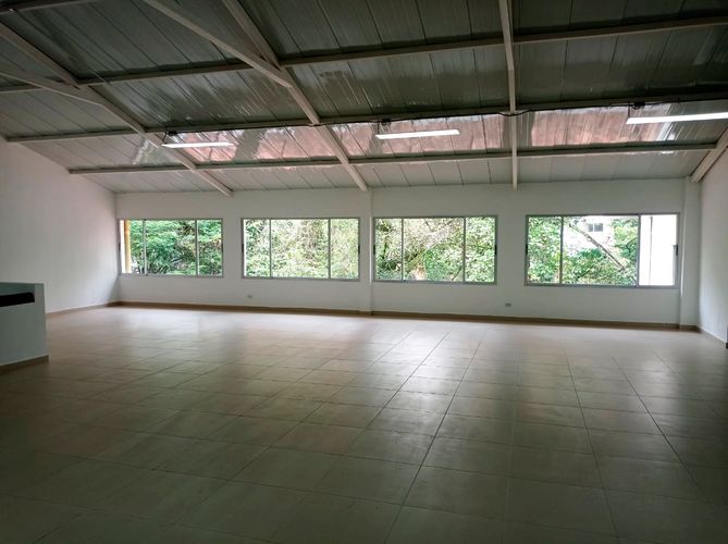 Oficina en arriendo en El Poblado, Medellín, 230 m² · foto 10 de 13
