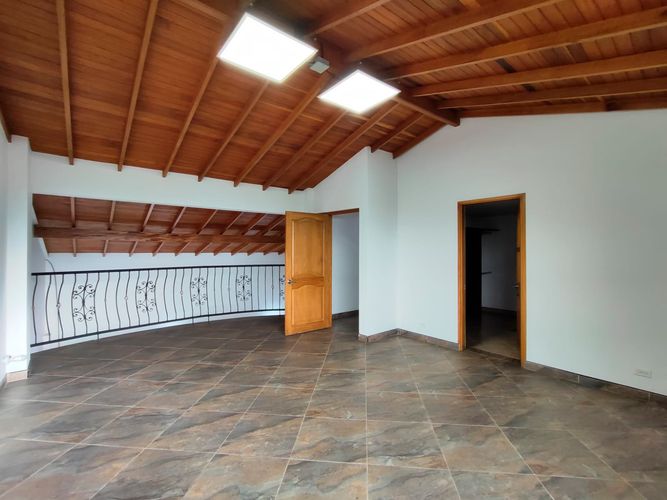 Local en arriendo en Escobero, Envigado, 350 m² · foto 8 de 16