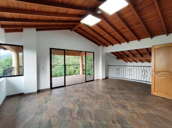 Local en arriendo en Escobero, Envigado, 350 m² · foto 9 de 16