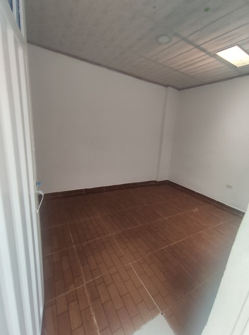 Casa de 5 alcobas en venta en Ub. Class, Bogotá, 160 m² · foto 11 de 21