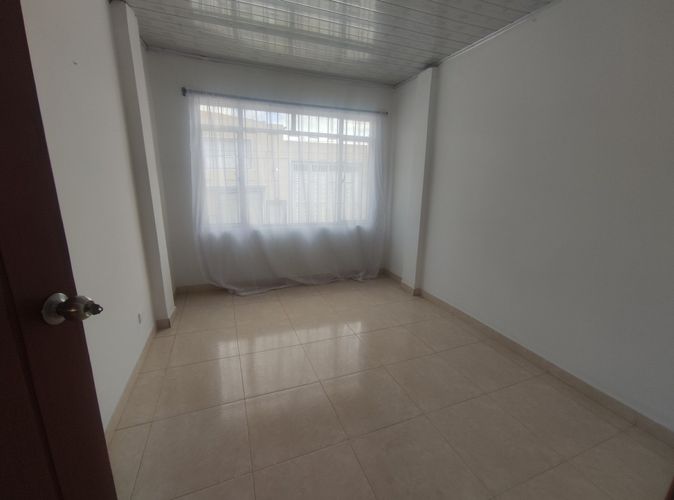 Casa de 5 alcobas en venta en Ub. Class, Bogotá, 160 m² · foto 15 de 21