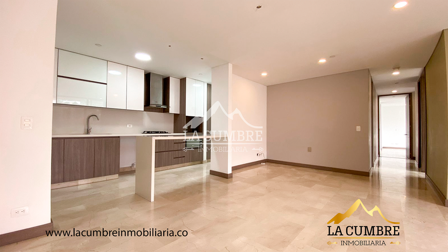 Apartamento de 3 alcobas en venta en Loma Benedictinos, Envigado, 123 m² · foto 3 de 16