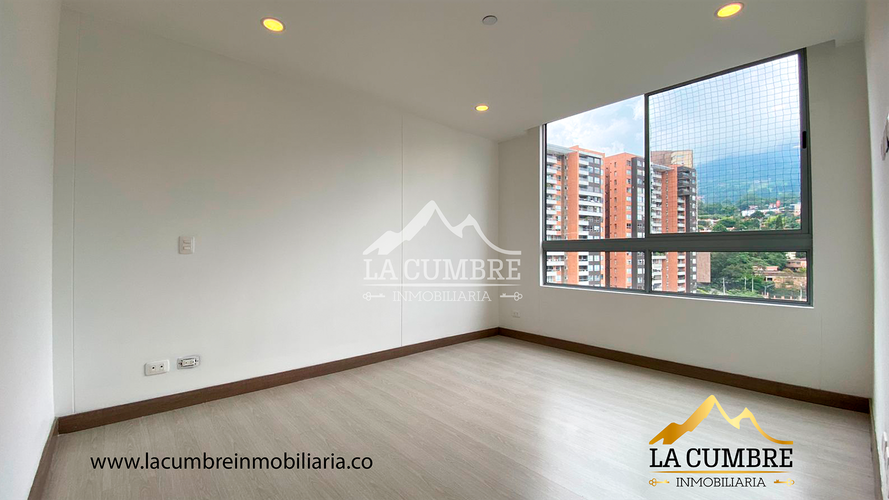 Apartamento de 3 alcobas en venta en Loma Benedictinos, Envigado, 123 m² · foto 11 de 16