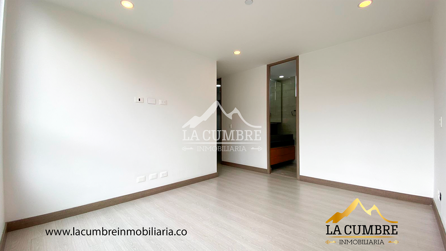 Apartamento de 3 alcobas en venta en Loma Benedictinos, Envigado, 123 m² · foto 14 de 16