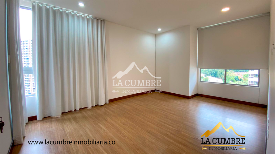 Apartamento de 2 alcobas en arriendo en Los Balsos, Medellín, 108 m² · foto 9 de 12