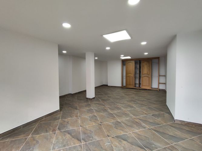 Casa de 5 alcobas en venta en Escobero, Envigado, 350 m² · foto 11 de 17