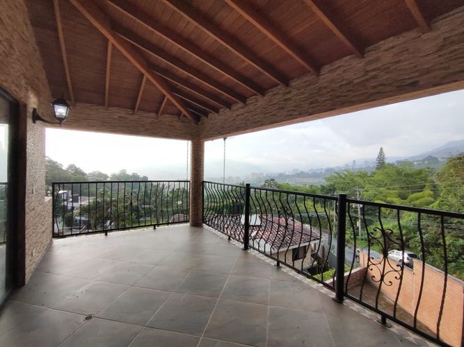 Casa de 5 alcobas en venta en Escobero, Envigado, 350 m² · foto 17 de 17