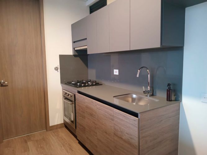 Apartamento de 2 alcobas en arriendo en El Poblado, Medellín, 104 m² · foto 5 de 17