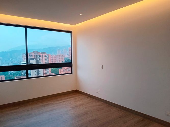 Apartamento de 2 alcobas en arriendo en El Poblado, Medellín, 104 m² · foto 13 de 17
