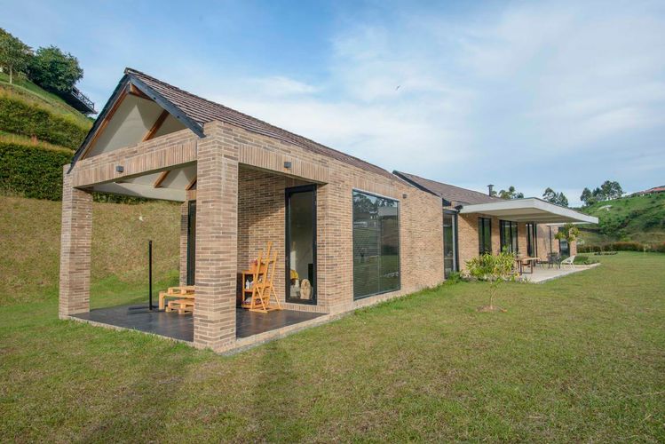 Casa de 3 alcobas en venta en Guarne, 240 m² · foto 12 de 14