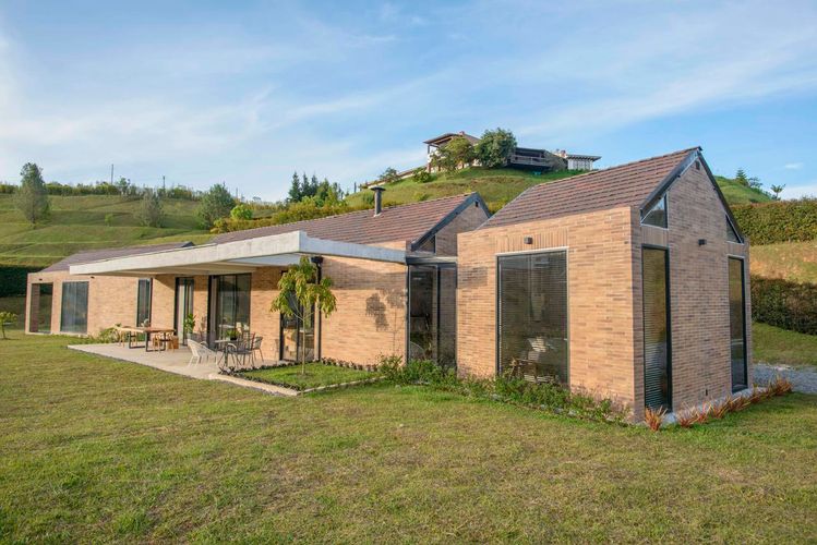 Casa de 3 alcobas en venta en Guarne, 240 m² · foto 13 de 14