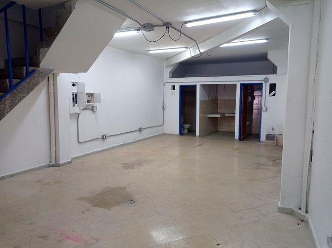 Bodega en arriendo en Cristo Rey, Medellín, 300 m² · foto 2 de 17