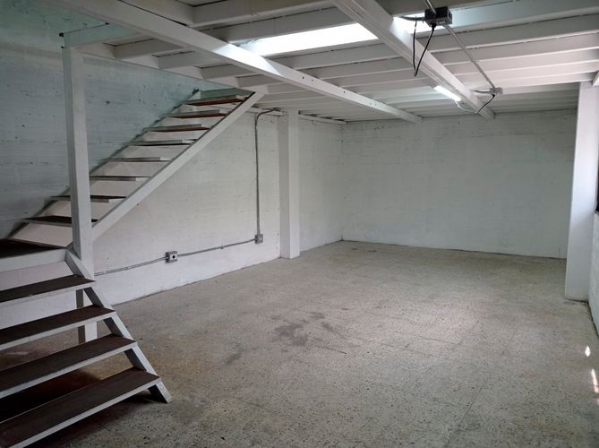 Bodega en arriendo en Cristo Rey, Medellín, 300 m² · foto 10 de 17