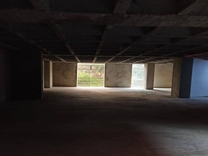 Oficina en arriendo en Conquistadores, Medellín, 1320 m² · foto 2 de 9