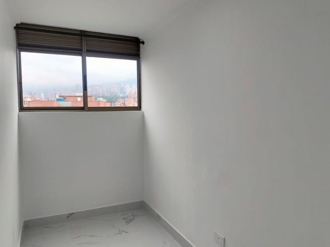 Apartamento de 2 alcobas en arriendo en Villa Santa Teresa, Envigado, 70 m² · foto 8 de 13