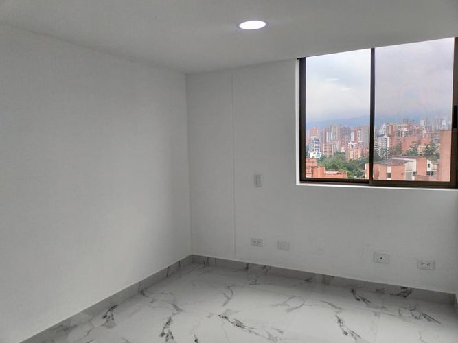 Apartamento de 2 alcobas en arriendo en Villa Santa Teresa, Envigado, 70 m² · foto 10 de 13